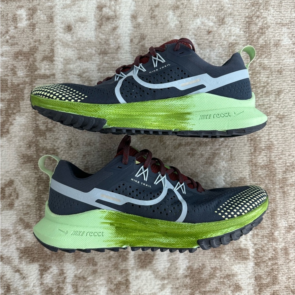Nike Pegasus Trail 4 Sneakers